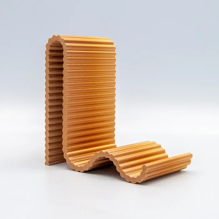 Minimalist 3D Printed Phone Stand – Stable PLA Desktop Holder for Smartphones